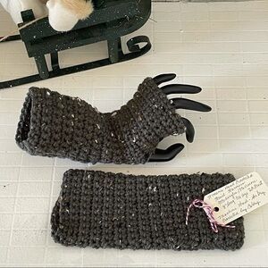 Handmade Texting Fingerless Gloves in Speckled Charcoal Green Tweed Winter